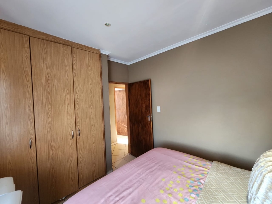 3 Bedroom Property for Sale in Azalea Park North West